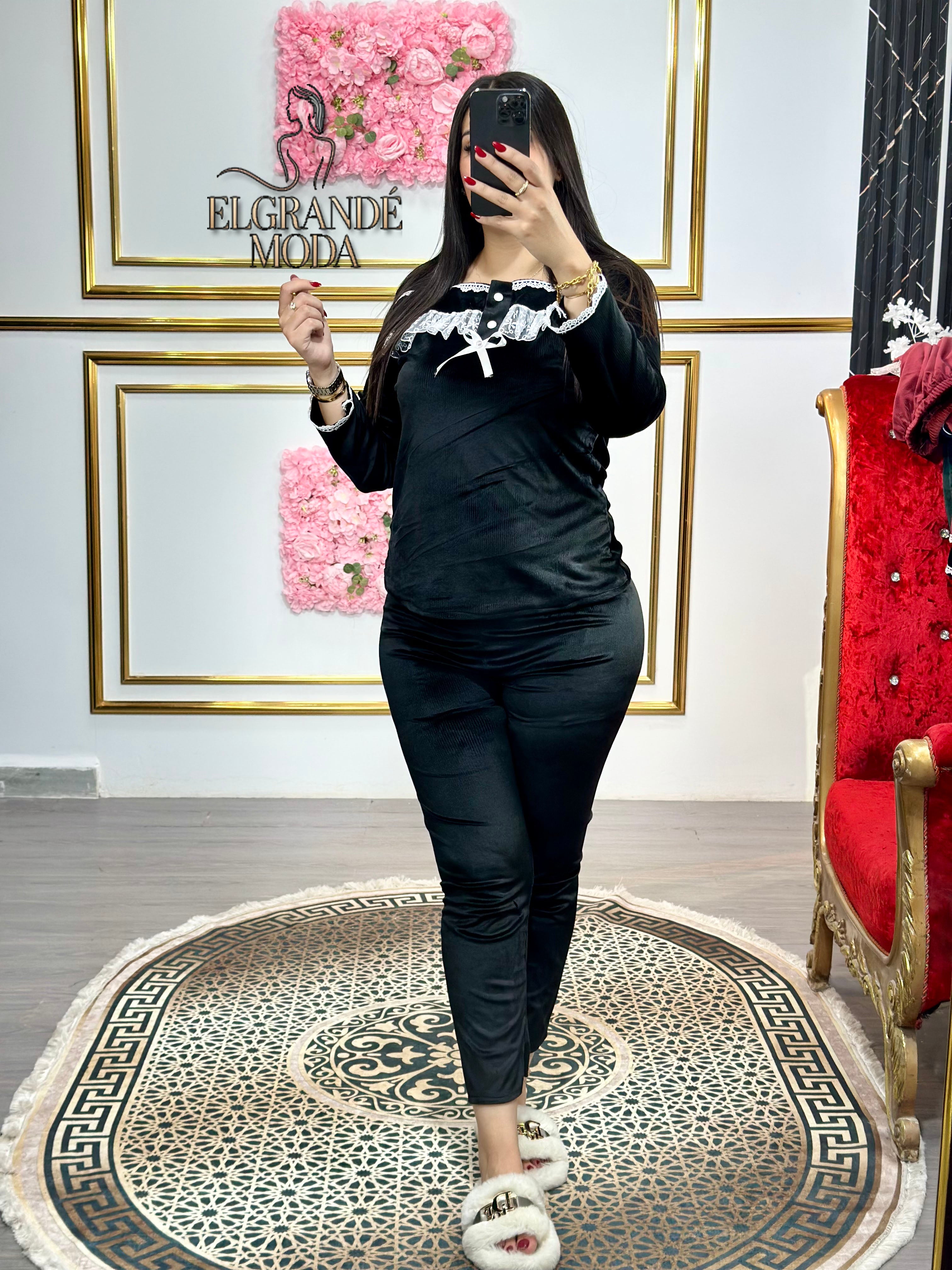 بيجامة العهد الفيكتوري